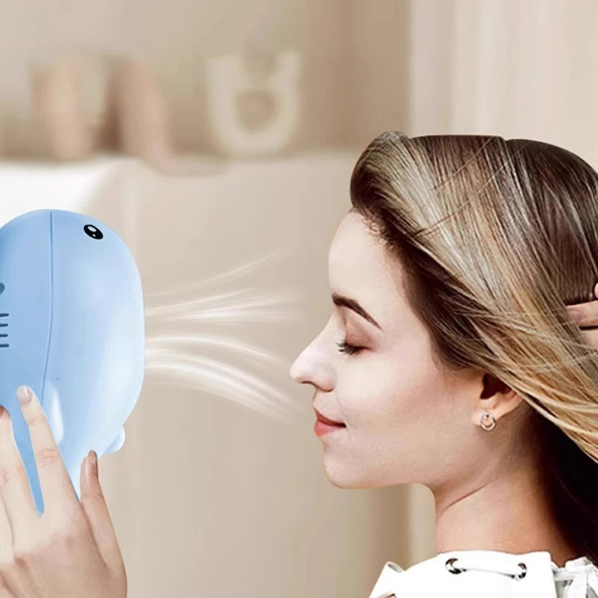 Cat Toys Electric Jet Floating Ball Cat Toy Whale Shaped Cat Toy